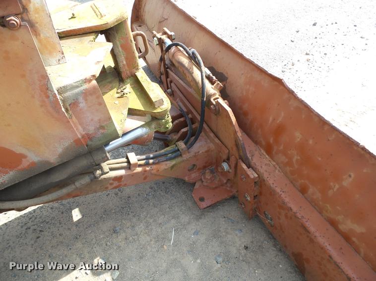 image for item K1033 Ditch Witch R40 trencher