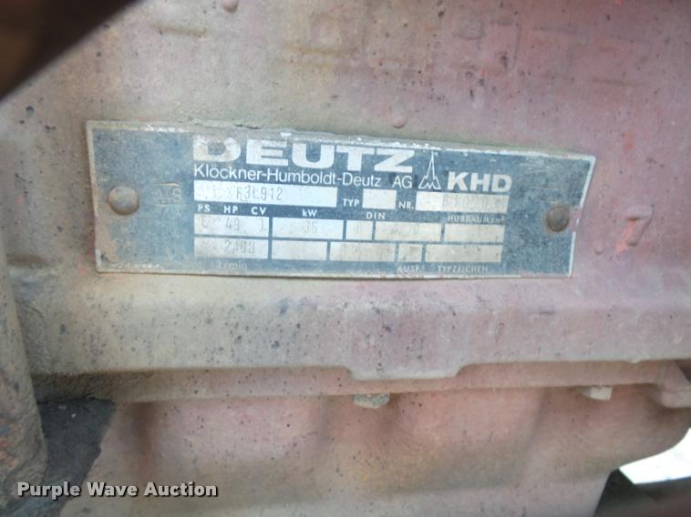 image for item K1033 Ditch Witch R40 trencher