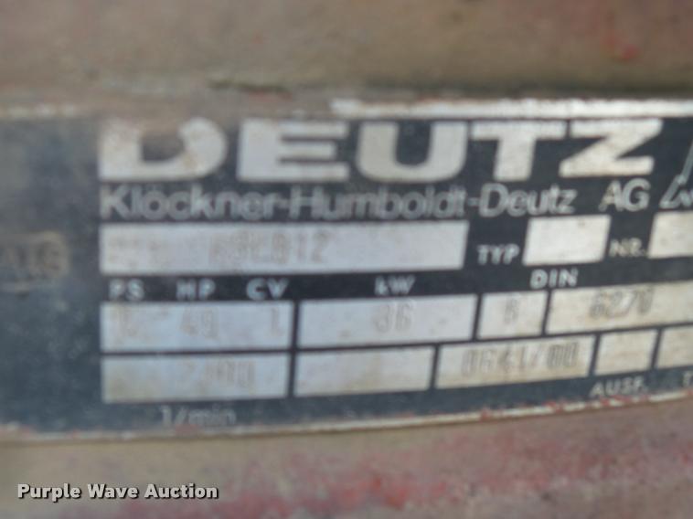 image for item K1033 Ditch Witch R40 trencher