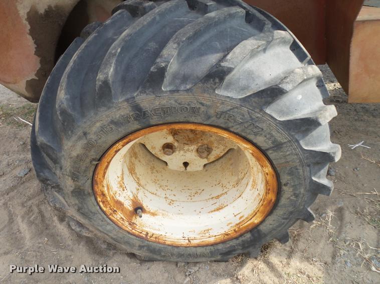 image for item K1033 Ditch Witch R40 trencher