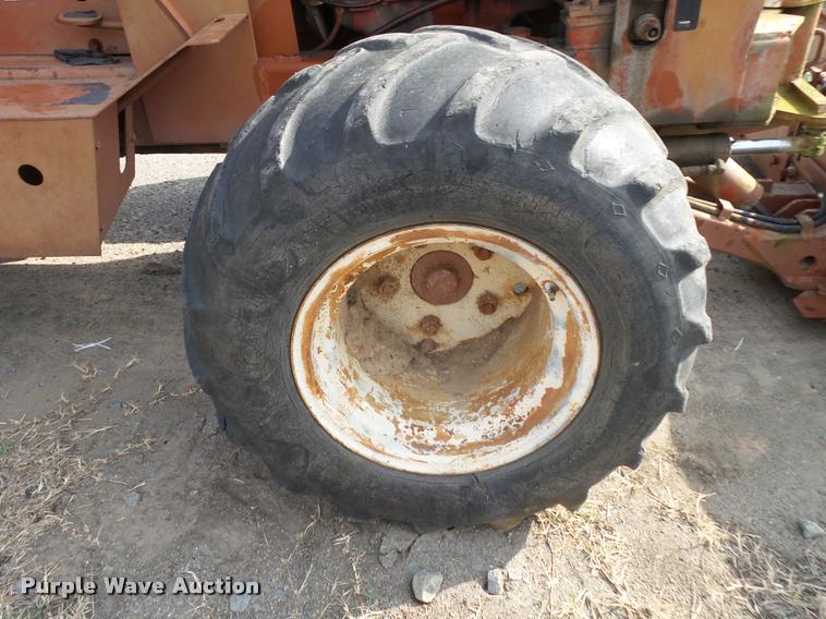 image for item K1033 Ditch Witch R40 trencher