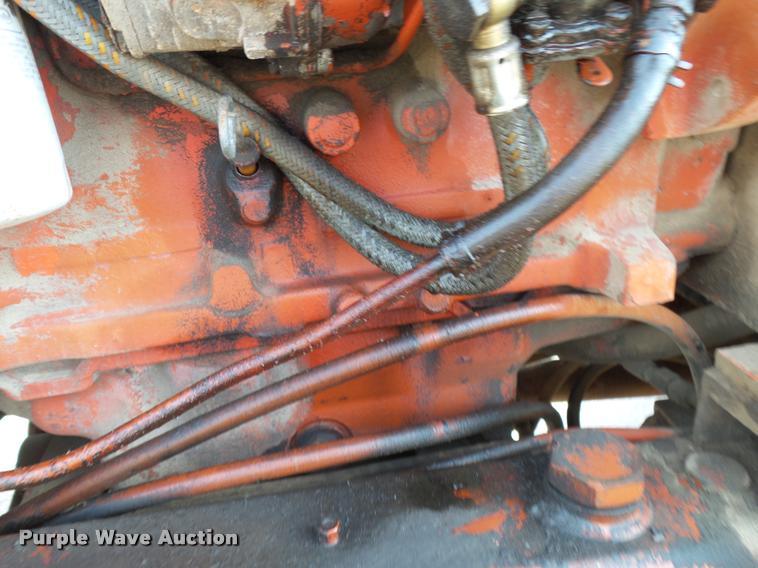 image for item K1033 Ditch Witch R40 trencher