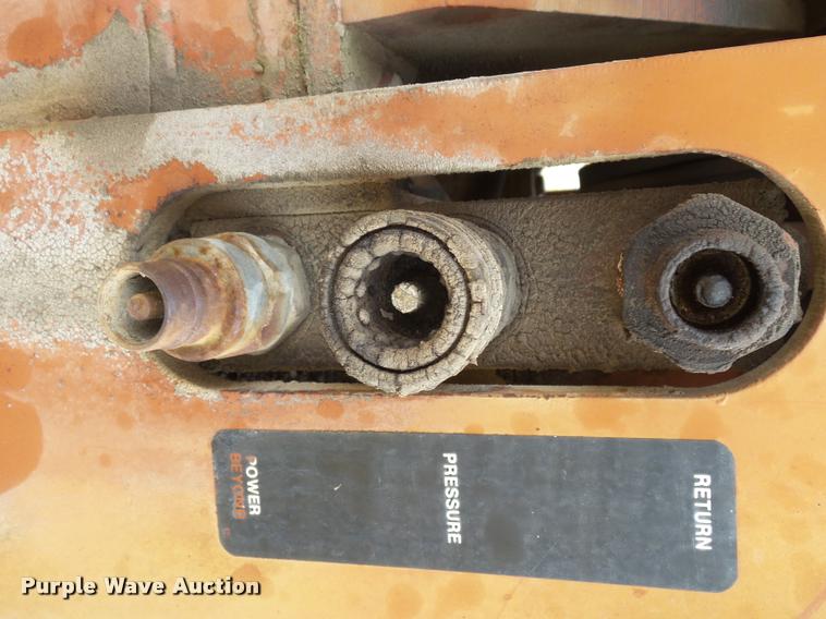 image for item K1033 Ditch Witch R40 trencher