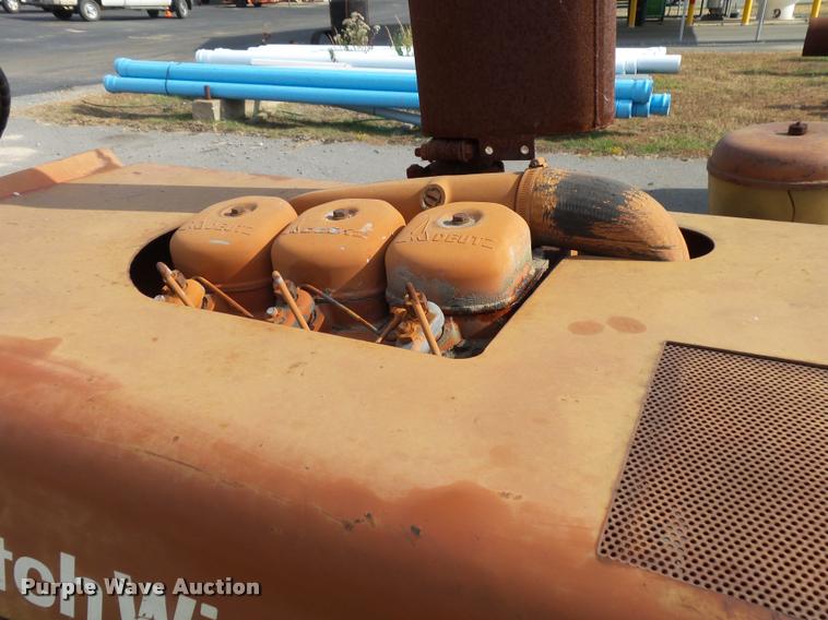 image for item K1033 Ditch Witch R40 trencher