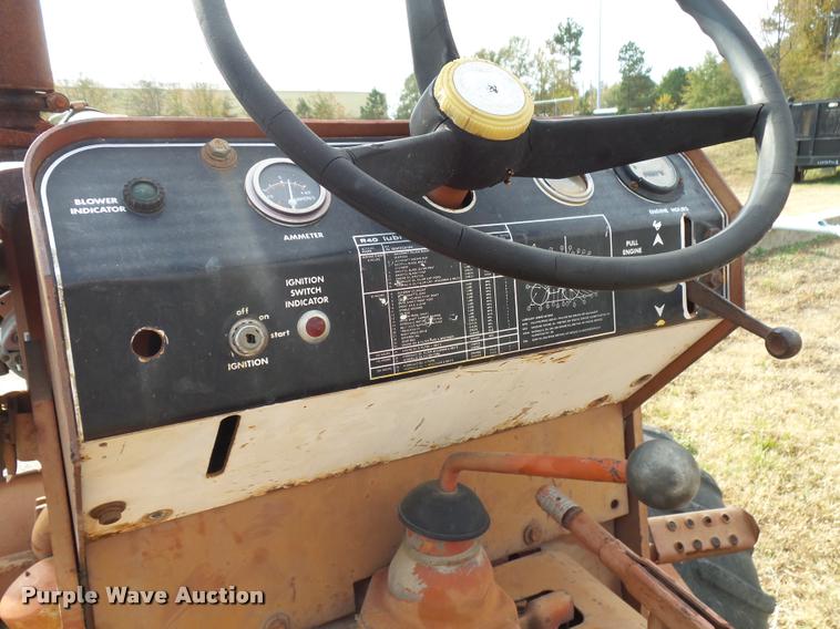 image for item K1033 Ditch Witch R40 trencher