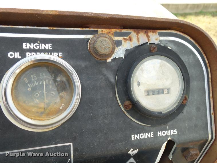 image for item K1033 Ditch Witch R40 trencher