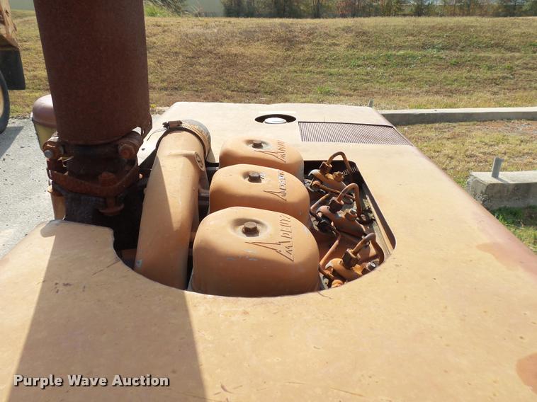 image for item K1033 Ditch Witch R40 trencher