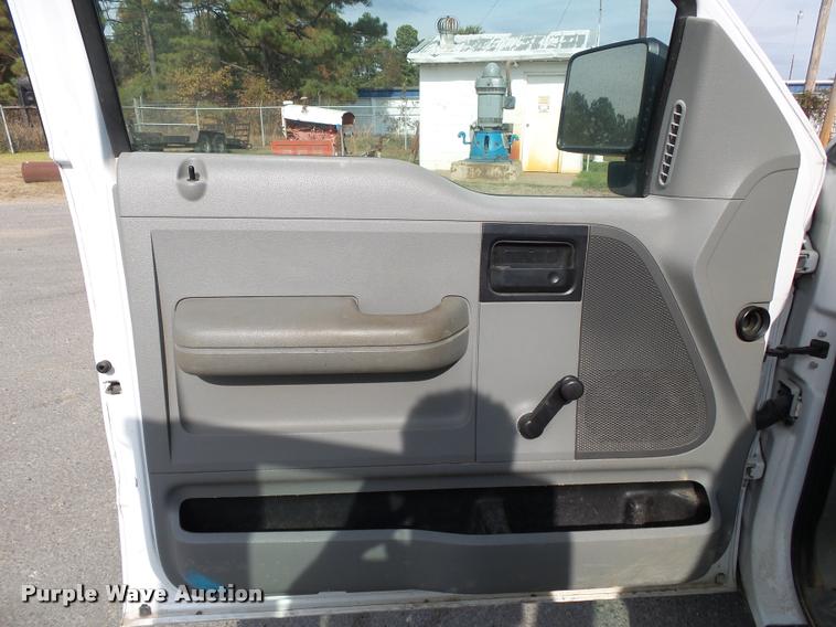 image for item K1034 2007 Ford F150 XL SuperCab pickup truck