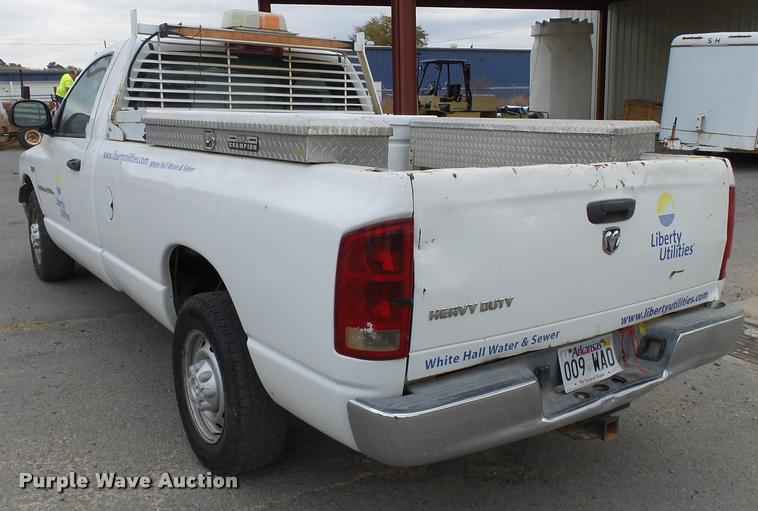 image for item K1035 2006 Dodge Ram 2500 pickup truck