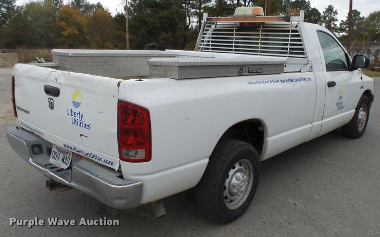 image for item K1035 2006 Dodge Ram 2500 pickup truck