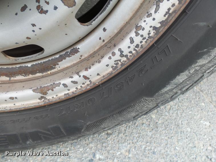 image for item K1035 2006 Dodge Ram 2500 pickup truck