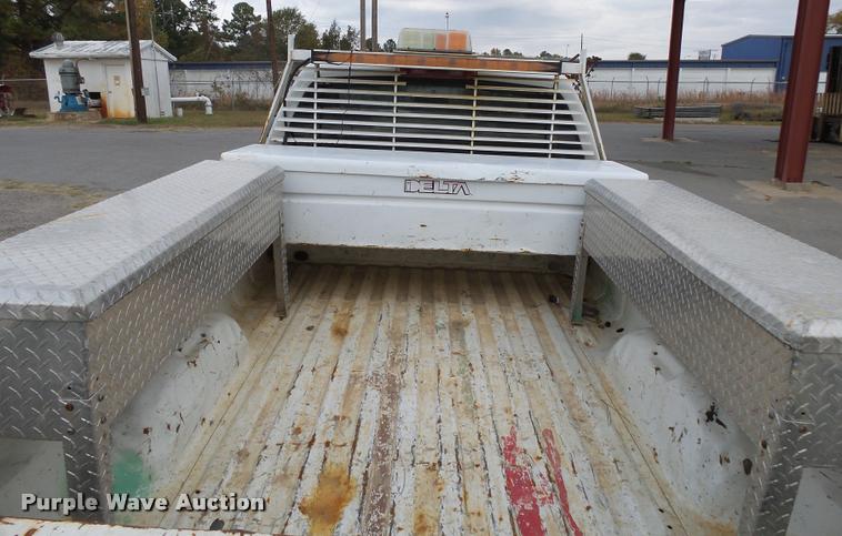 image for item K1035 2006 Dodge Ram 2500 pickup truck