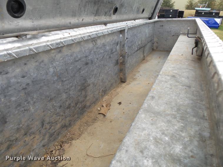 image for item K1035 2006 Dodge Ram 2500 pickup truck