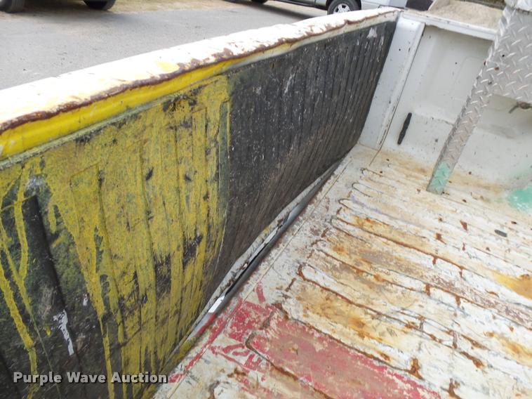 image for item K1035 2006 Dodge Ram 2500 pickup truck