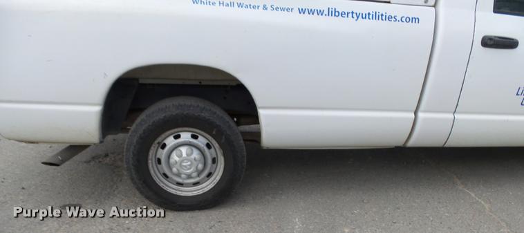 image for item K1035 2006 Dodge Ram 2500 pickup truck