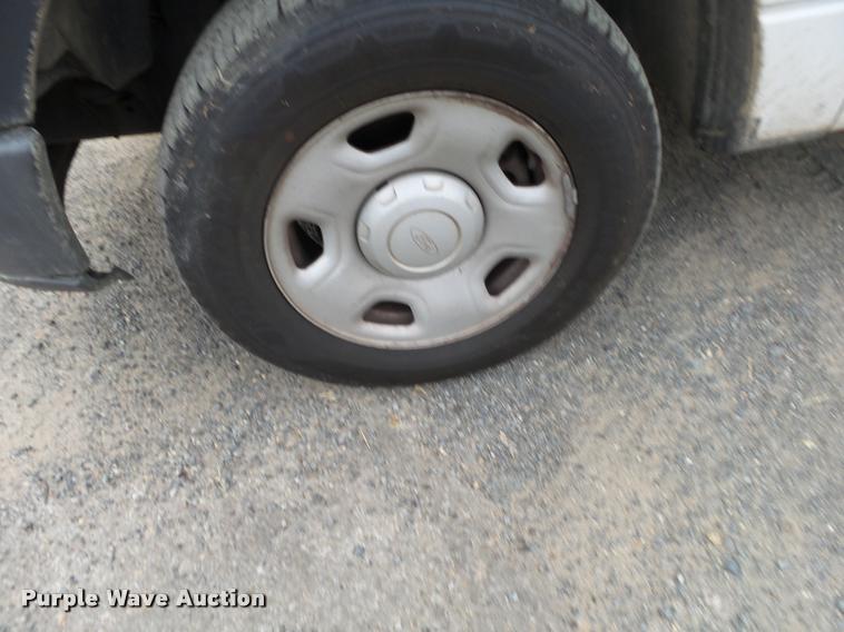 image for item K1036 2007 Ford F150 XL SuperCab pickup truck