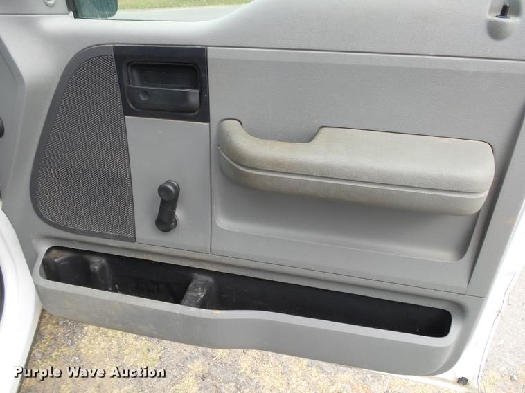 image for item K1036 2007 Ford F150 XL SuperCab pickup truck