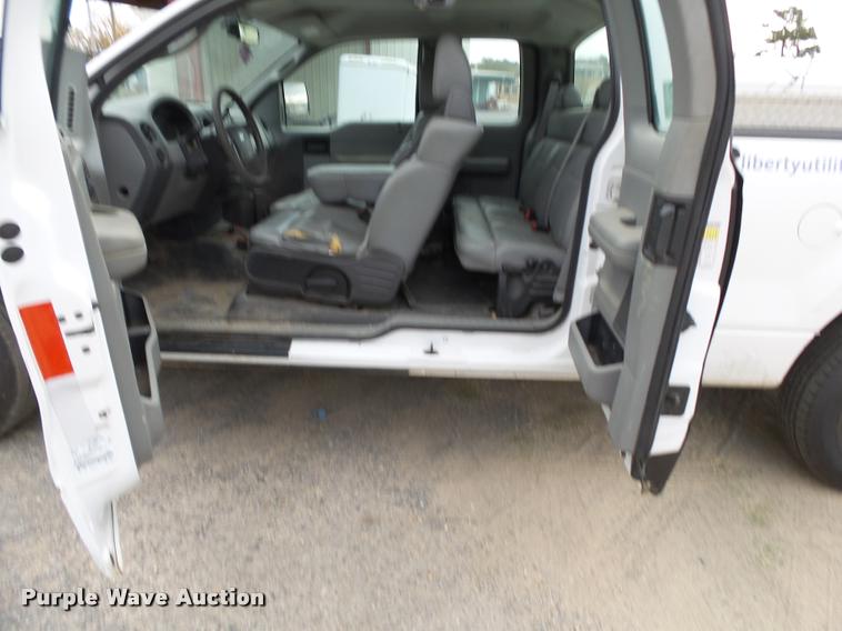 image for item K1036 2007 Ford F150 XL SuperCab pickup truck