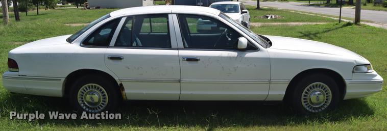 image for item K2824 1997 Ford Crown Victoria Police Interceptor