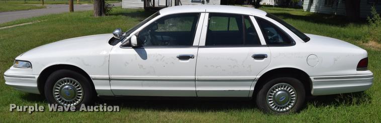 image for item K2824 1997 Ford Crown Victoria Police Interceptor