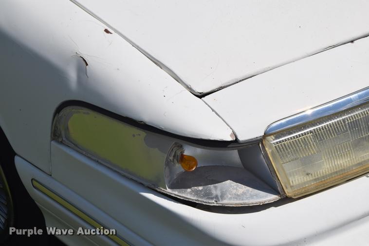 image for item K2824 1997 Ford Crown Victoria Police Interceptor