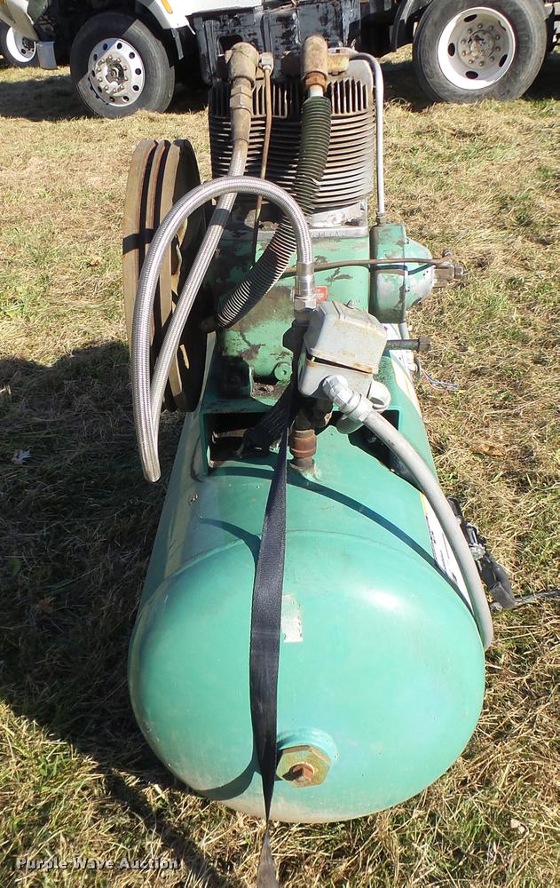 image for item K5516 Fabrique 5Z361A air compressor