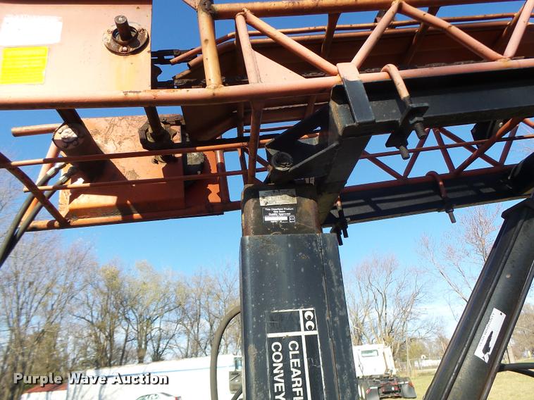 image for item K5517 1992 Ford F700 flatbed truck