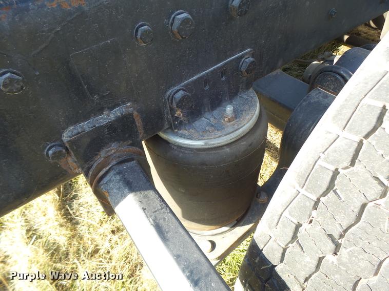 image for item K5518 1995 Ford LTA9000 Aero Max 106 semi truck