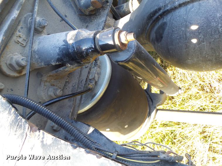 image for item K5518 1995 Ford LTA9000 Aero Max 106 semi truck