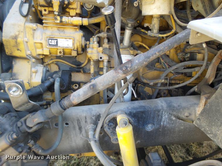 image for item K5518 1995 Ford LTA9000 Aero Max 106 semi truck