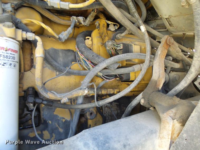 image for item K5518 1995 Ford LTA9000 Aero Max 106 semi truck