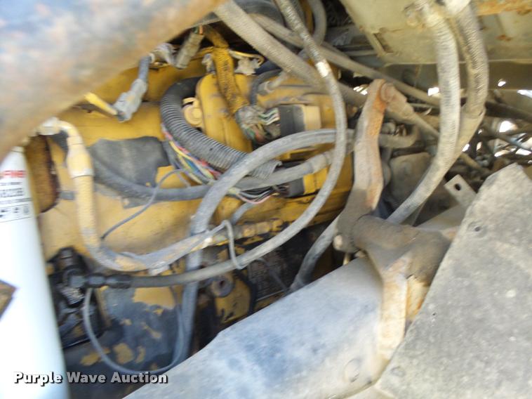 image for item K5518 1995 Ford LTA9000 Aero Max 106 semi truck