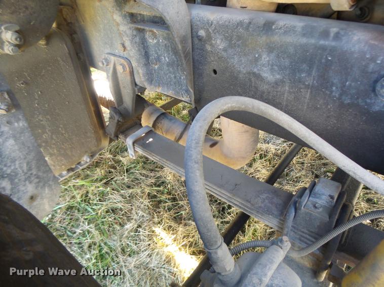 image for item K5518 1995 Ford LTA9000 Aero Max 106 semi truck