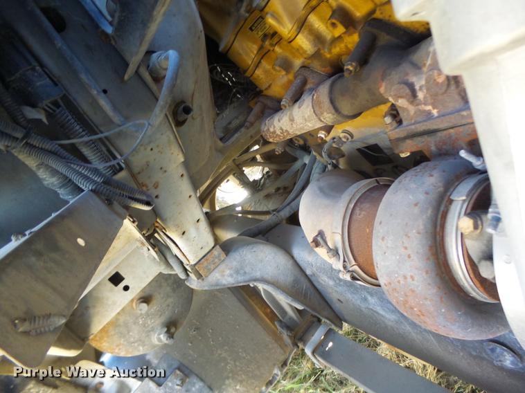 image for item K5518 1995 Ford LTA9000 Aero Max 106 semi truck