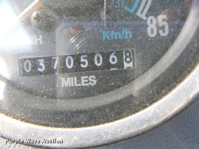 image for item K5518 1995 Ford LTA9000 Aero Max 106 semi truck