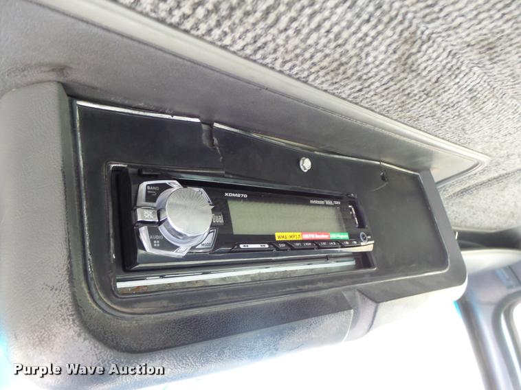 image for item K5518 1995 Ford LTA9000 Aero Max 106 semi truck