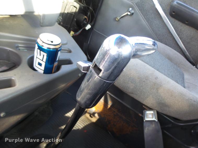 image for item K5518 1995 Ford LTA9000 Aero Max 106 semi truck