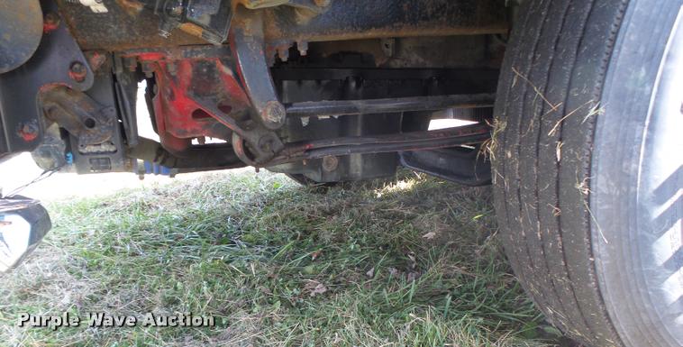 image for item K5519 2000 Volvo VNL semi truck