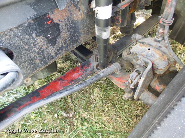 image for item K5519 2000 Volvo VNL semi truck