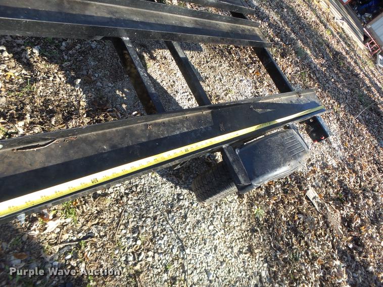 image for item K5520 2006 Fabrique MC14 motorcycle trailer