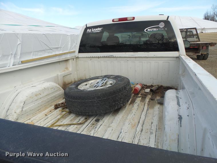 image for item K5538 2000 Chevrolet Silverado 1500 Ext. Cab pickup truck