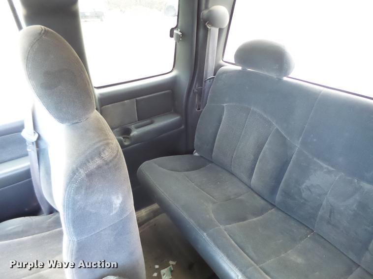 image for item K5538 2000 Chevrolet Silverado 1500 Ext. Cab pickup truck