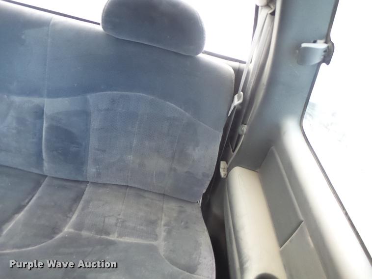 image for item K5538 2000 Chevrolet Silverado 1500 Ext. Cab pickup truck