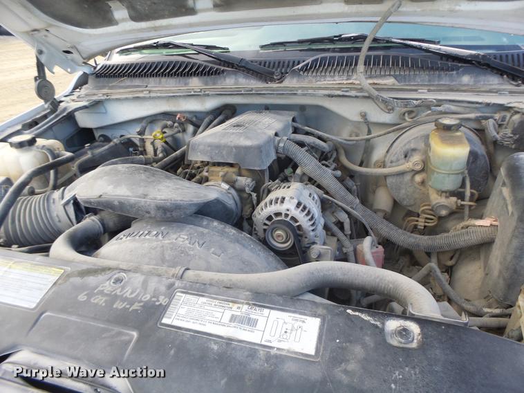 image for item K5538 2000 Chevrolet Silverado 1500 Ext. Cab pickup truck