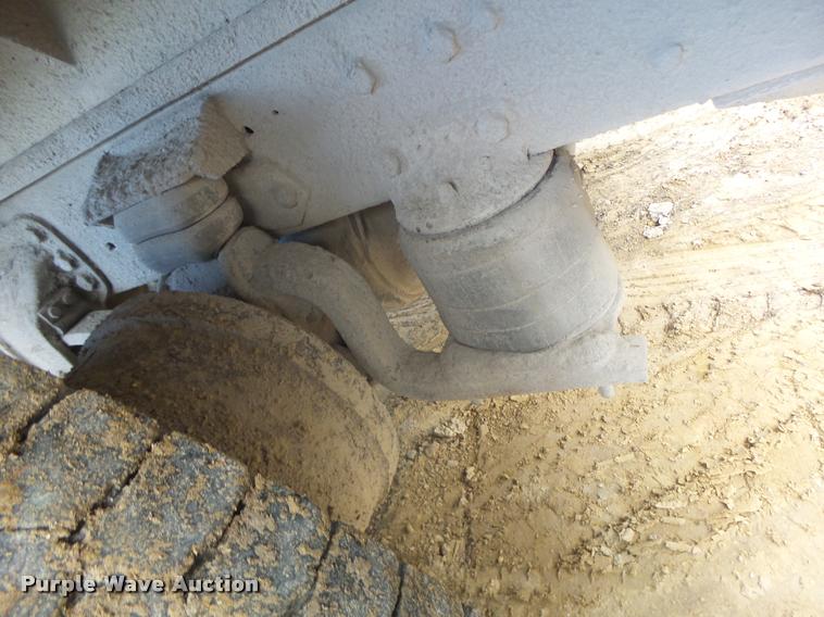 image for item K5539 1995 Ford LTL9000 dump truck