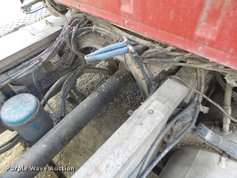 image for item K5539 1995 Ford LTL9000 dump truck