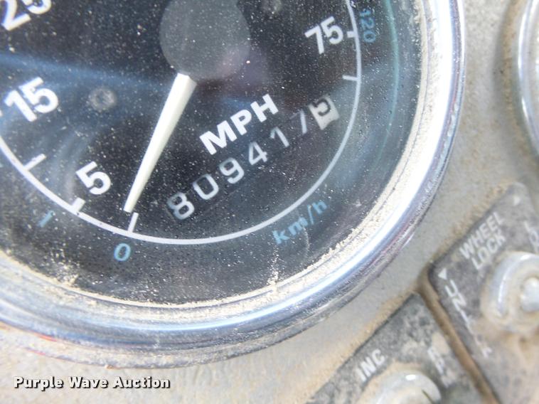 image for item K5539 1995 Ford LTL9000 dump truck