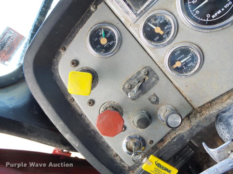 image for item K5539 1995 Ford LTL9000 dump truck