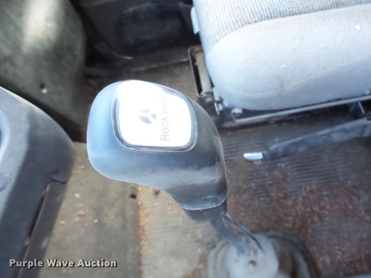 image for item K5539 1995 Ford LTL9000 dump truck