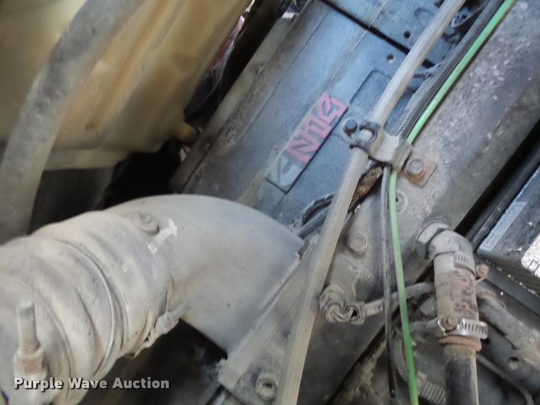 image for item K5539 1995 Ford LTL9000 dump truck